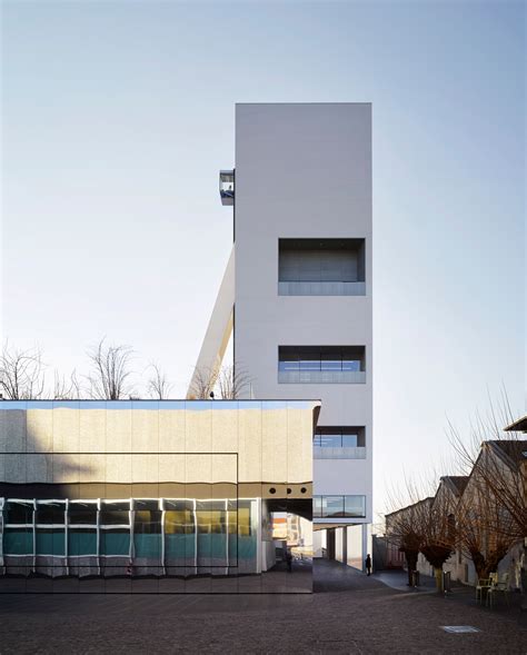 oma fondazione prada interiors|fondazione prada orari.